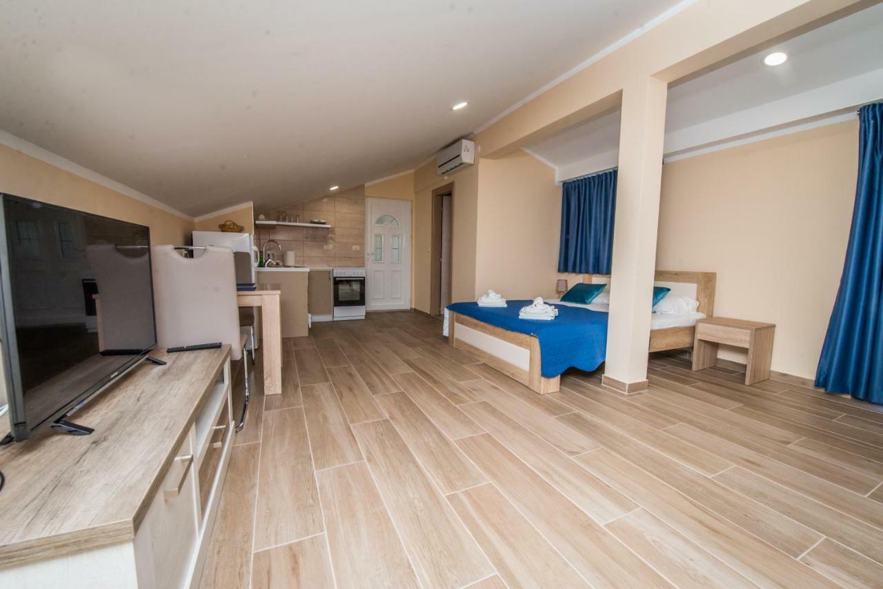 Apartment Vrutak Kotor Exterior foto